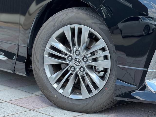 アルファードハイブリッド Ｚ　モデリスタエアロ（Ｆ／Ｓ／Ｒ）　１３．２有機ＥＬ後席モニター　デジタルインナーミラー　左右独立ムーンルーフ　１４インチディスプレイオーディオ　パノラミックビューモニター　ブラインドスポットモニター（32枚目）
