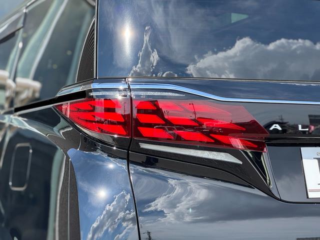 アルファードハイブリッド Ｚ　モデリスタエアロ（Ｆ／Ｓ／Ｒ）　１３．２有機ＥＬ後席モニター　デジタルインナーミラー　左右独立ムーンルーフ　１４インチディスプレイオーディオ　パノラミックビューモニター　ブラインドスポットモニター（41枚目）
