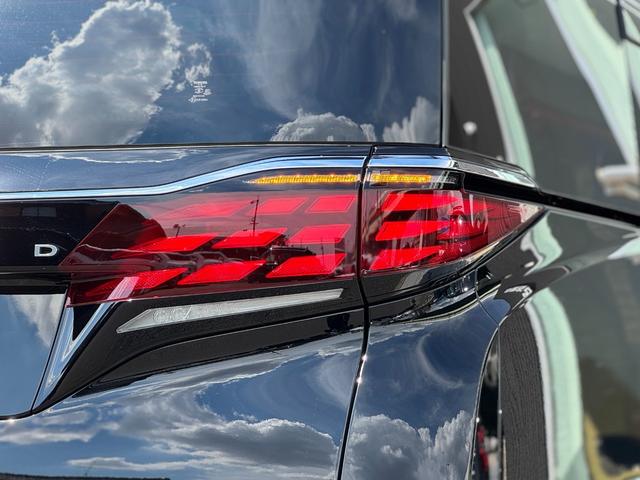 アルファードハイブリッド Ｚ　モデリスタエアロ（Ｆ／Ｓ／Ｒ）　１３．２有機ＥＬ後席モニター　デジタルインナーミラー　左右独立ムーンルーフ　１４インチディスプレイオーディオ　パノラミックビューモニター　ブラインドスポットモニター（47枚目）