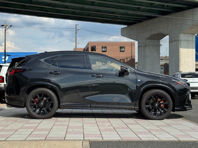 ＮＸ ＮＸ３５０ｈ　Ｆスポーツ　ＴＲＤエアロ（Ｆ／Ｓ／Ｒ／マフラー）　ムーンルーフ　ルーフレール　デジタルインナーミラー　オレンジキャリパー　３眼ＬＥＤヘッド　置くだけ充電　アドバンストパーク　ヘーゼルレザーシート　２０インチＡＷ（6枚目）