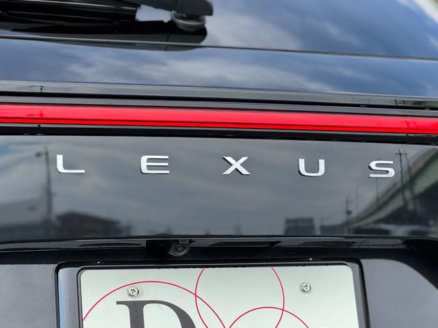 ＮＸ ＮＸ３５０ｈ　Ｆスポーツ　ＴＲＤエアロ（Ｆ／Ｓ／Ｒ／マフラー）　ムーンルーフ　ルーフレール　デジタルインナーミラー　オレンジキャリパー　３眼ＬＥＤヘッド　置くだけ充電　アドバンストパーク　ヘーゼルレザーシート　２０インチＡＷ（42枚目）