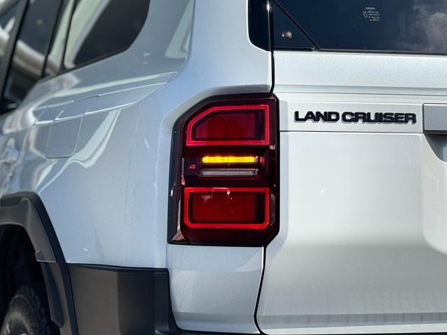 ランドクルーザー250 VX モデリスタ20インチAW オーバーフェンダー シグネチャーイルミ 丸目LEDヘッドライト トヨタチームメイトアドバンストドライブ ムーンルーフ デジタルインナーミラー パノラミックビューモニター(42枚目)