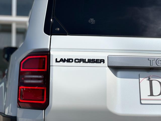 ランドクルーザー250 VX モデリスタ20インチAW オーバーフェンダー シグネチャーイルミ 丸目LEDヘッドライト トヨタチームメイトアドバンストドライブ ムーンルーフ デジタルインナーミラー パノラミックビューモニター(43枚目)