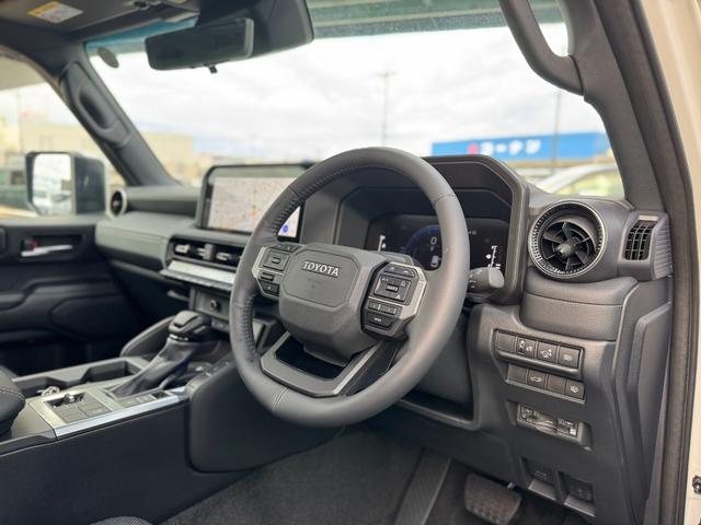 ランドクルーザー250 VX モデリスタ20インチAW オーバーフェンダー シグネチャーイルミ 丸目LEDヘッドライト トヨタチームメイトアドバンストドライブ ムーンルーフ デジタルインナーミラー パノラミックビューモニター(48枚目)