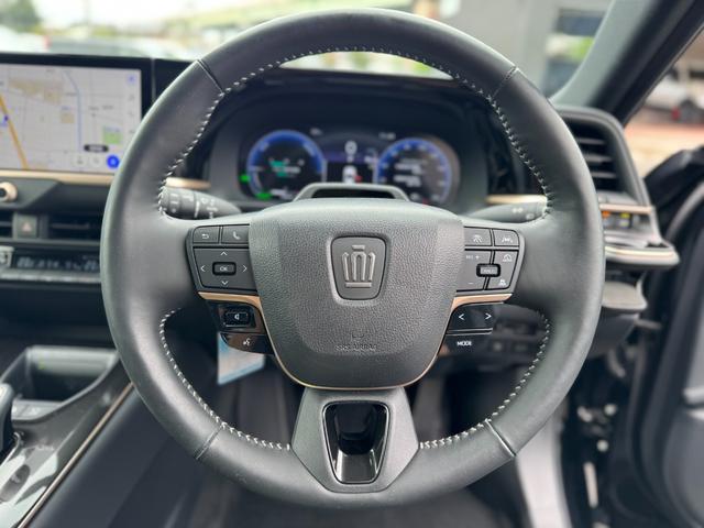 TOYOTA CROWN SPORT Z
