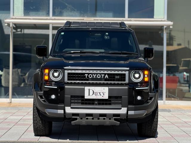 ランドクルーザー250 VX 丸目LLEDヘッドライト モデリスタパッケージ シグネチャーイルミ オーバーフェンダー 20インチAW ルーフラック デジタルインナーミラー ムーンルーフ パノラマビュー ブラインドスポットモニター(14枚目)