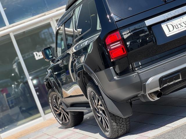 ランドクルーザー250 VX 丸目LLEDヘッドライト モデリスタパッケージ シグネチャーイルミ オーバーフェンダー 20インチAW ルーフラック デジタルインナーミラー ムーンルーフ パノラマビュー ブラインドスポットモニター(39枚目)