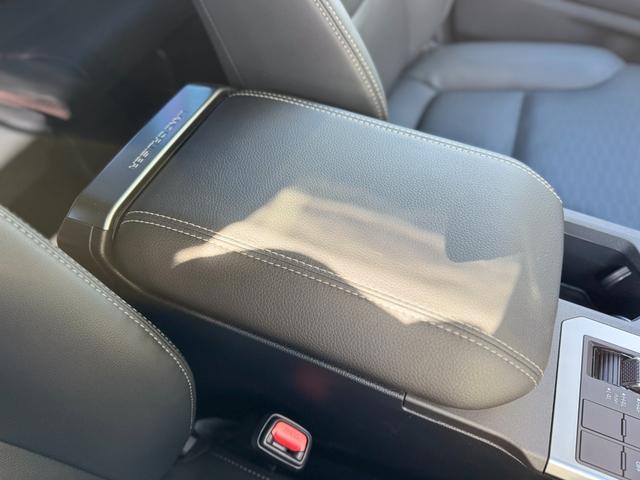 ランドクルーザー250 VX 丸目LLEDヘッドライト モデリスタパッケージ シグネチャーイルミ オーバーフェンダー 20インチAW ルーフラック デジタルインナーミラー ムーンルーフ パノラマビュー ブラインドスポットモニター(67枚目)