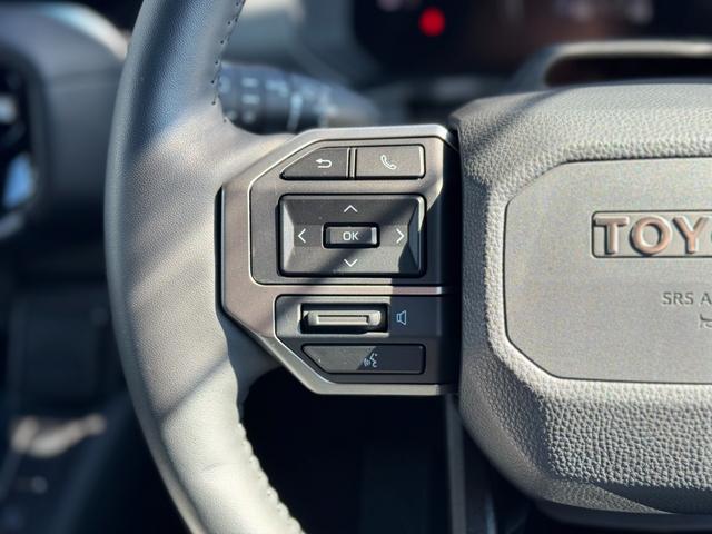 ランドクルーザー250 VX 丸目LLEDヘッドライト モデリスタパッケージ シグネチャーイルミ オーバーフェンダー 20インチAW ルーフラック デジタルインナーミラー ムーンルーフ パノラマビュー ブラインドスポットモニター(70枚目)