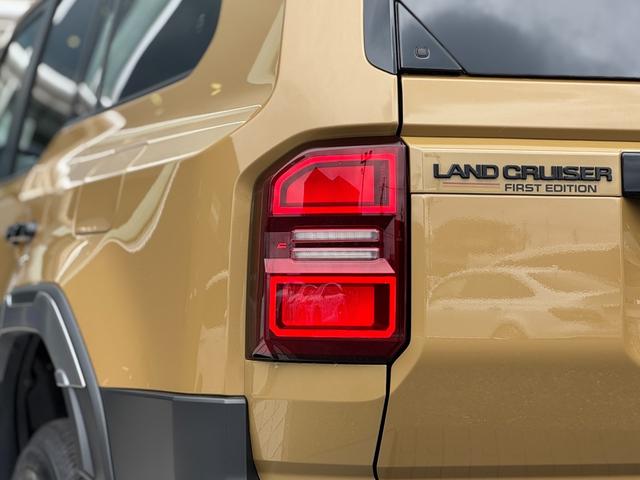 ランドクルーザー250 VXファーストエディション モデリスタパッケージ シグネチャーイルミ 丸目LEDヘッドライト トヨタチームメイト デジタルインナーミラー ムーンルーフ ルーフレール パノラミックビューモニター ブラインドスポットモニター ETC(44枚目)