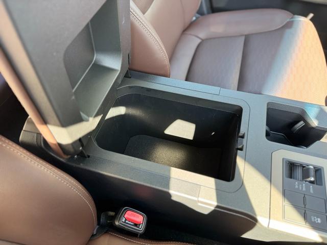 ランドクルーザー250 VXファーストエディション モデリスタパッケージ シグネチャーイルミ 丸目LEDヘッドライト トヨタチームメイト デジタルインナーミラー ムーンルーフ ルーフレール パノラミックビューモニター ブラインドスポットモニター ETC(68枚目)