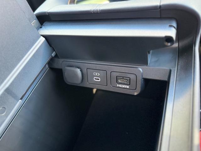 アルファード Z モデリスタエアロ(F/S/R) JBLプレミアムサウンド トヨタチームメイトアドバンストパーク 14インチリアエンターテイメント カラーヘッドアップディスプレイ デジタルミラー 左右独立ムーンルーフ(67枚目)