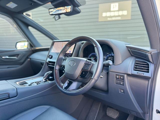 ヴェルファイアハイブリッド Ｚ　プレミア　１３．２型有機ＥＬ後席モニター　デジタルインナーミラー　左右独立ムーンルーフ　トヨタチームメイトアドバンストパーク　カラーヘッドアップディスプレイ　パノラミックビューモニター　ブラインドスポットモニタ（43枚目）