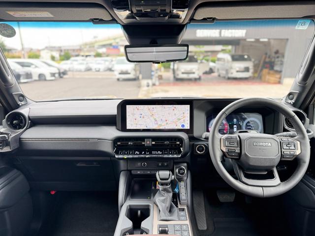 ランドクルーザー２５０ ＺＸファーストエディション　丸目型Ｂｉ－ＢｅａｍＬＥＤヘッドランプ　ＪＢＬプレミアムサウンド　モデリスタインチ２０ＡＷ　ハンズフリーパワーバックドア　トヨタチームメイト　ムーンルーフ　１２．３インチディスプレイ　パノラマビュー（9枚目）