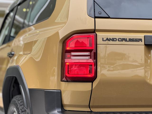 ランドクルーザー２５０ ＺＸファーストエディション　丸目型Ｂｉ－ＢｅａｍＬＥＤヘッドランプ　ＪＢＬプレミアムサウンド　モデリスタインチ２０ＡＷ　ハンズフリーパワーバックドア　トヨタチームメイト　ムーンルーフ　１２．３インチディスプレイ　パノラマビュー（39枚目）