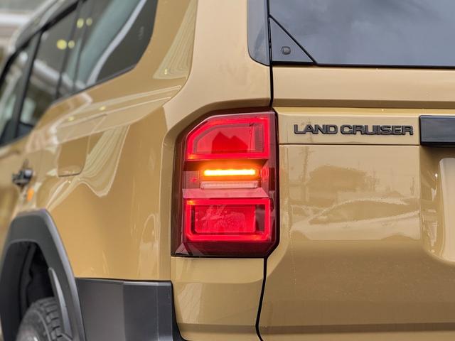 ランドクルーザー２５０ ＺＸファーストエディション　丸目型Ｂｉ－ＢｅａｍＬＥＤヘッドランプ　ＪＢＬプレミアムサウンド　モデリスタインチ２０ＡＷ　ハンズフリーパワーバックドア　トヨタチームメイト　ムーンルーフ　１２．３インチディスプレイ　パノラマビュー（40枚目）