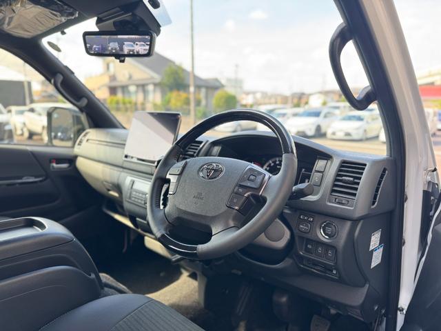 ハイエースバン ロングスーパーＧＬ　ダークプライムＳ　アルパイン１１インチフローティングナビ　パノラミックビューモニター　デジタルインナーミラー　寒冷地仕様　両側パワースライドドア　黒ハーフレザーシート　スカッフプレート　トヨタセーフティーセンス　ＥＴＣ（46枚目）