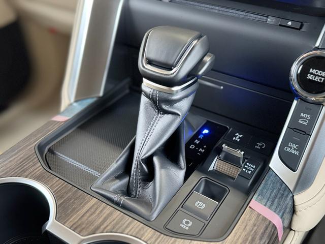 ランドクルーザー ＺＸ　モデリスタエアロ（Ｆ／Ｓ／Ｒ）　ＪＢＬプレミアムサウンド　リアエンターテイメント　タイヤ空気圧警報システム　リア電動デフロック　ルーフレール　ムーンルーフ　マルチテレインモニター　ベージュレザーシート（67枚目）