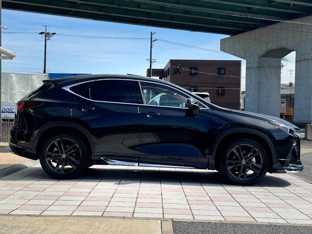 ＮＸ ＮＸ３５０ｈ　バージョンＬ　モデリスタエアロ（Ｆ／Ｓ／Ｒ）　パノラマルーフ　ルーフレール　アドバンストパーク　デジタルインナーミラー　ドライブレコーダー　置くだけ充電　ブラウンレザーシート　ＡＣ１００Ｖ　後席シートヒーター（6枚目）