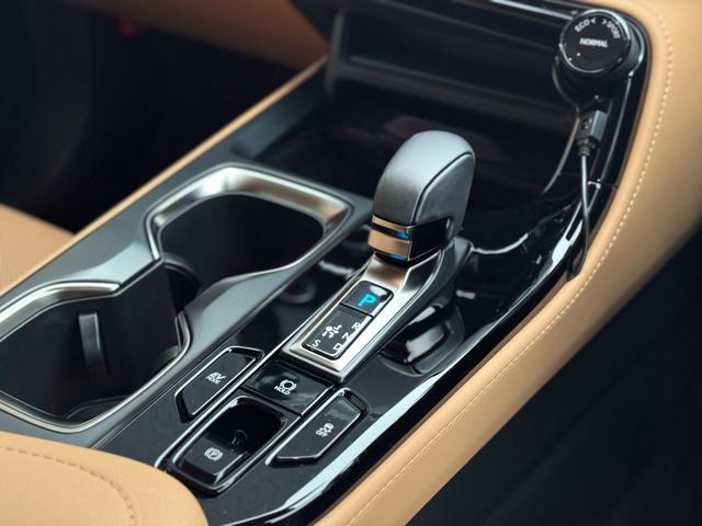 ＮＸ ＮＸ３５０ｈ　バージョンＬ　モデリスタエアロ（Ｆ／Ｓ／Ｒ）　パノラマルーフ　ルーフレール　アドバンストパーク　デジタルインナーミラー　ドライブレコーダー　置くだけ充電　ブラウンレザーシート　ＡＣ１００Ｖ　後席シートヒーター（61枚目）