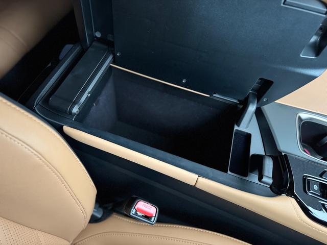 ＮＸ ＮＸ３５０ｈ　バージョンＬ　モデリスタエアロ（Ｆ／Ｓ／Ｒ）　パノラマルーフ　ルーフレール　アドバンストパーク　デジタルインナーミラー　ドライブレコーダー　置くだけ充電　ブラウンレザーシート　ＡＣ１００Ｖ　後席シートヒーター（63枚目）