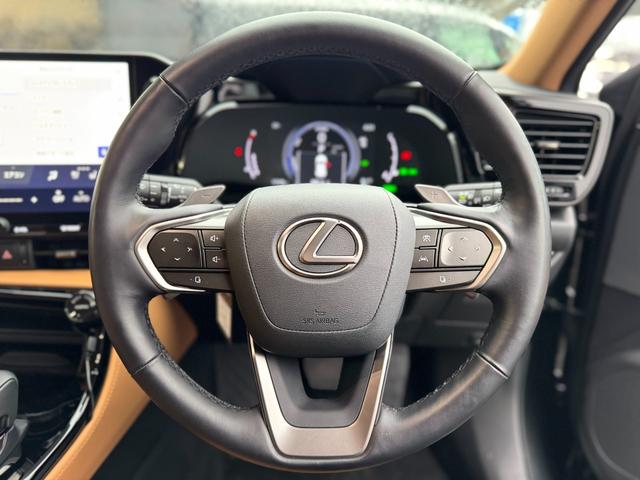 ＮＸ ＮＸ３５０ｈ　バージョンＬ　モデリスタエアロ（Ｆ／Ｓ／Ｒ）　パノラマルーフ　ルーフレール　アドバンストパーク　デジタルインナーミラー　ドライブレコーダー　置くだけ充電　ブラウンレザーシート　ＡＣ１００Ｖ　後席シートヒーター（64枚目）