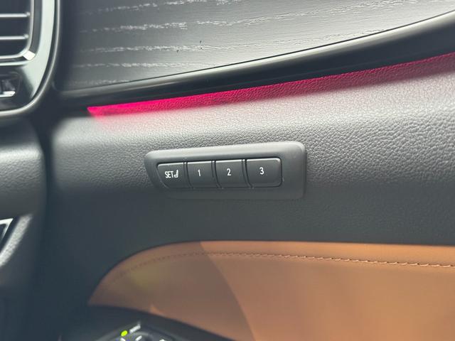 ＮＸ ＮＸ３５０ｈ　バージョンＬ　モデリスタエアロ（Ｆ／Ｓ／Ｒ）　パノラマルーフ　ルーフレール　アドバンストパーク　デジタルインナーミラー　ドライブレコーダー　置くだけ充電　ブラウンレザーシート　ＡＣ１００Ｖ　後席シートヒーター（69枚目）