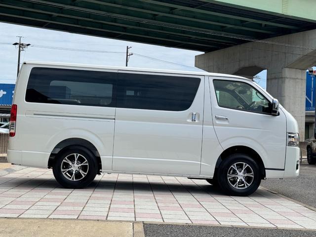 ハイエースバン ロングスーパーGL ダークプライムS 4WD パノラミックビューモニター デジタルミラー オプション15インチAW 両側パワースライドドア LEDヘッドライト 黒ハーフレザーシート トヨタセーフティーセンス AC100V スマートキー(6枚目)