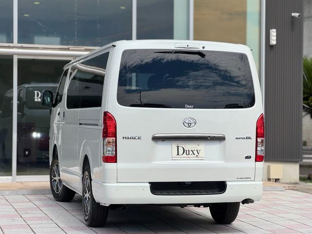 ハイエースバン ロングスーパーGL ダークプライムS 4WD パノラミックビューモニター デジタルミラー オプション15インチAW 両側パワースライドドア LEDヘッドライト 黒ハーフレザーシート トヨタセーフティーセンス AC100V スマートキー(7枚目)