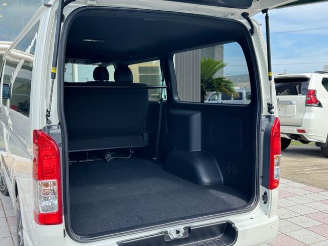 ハイエースバン ロングスーパーGL ダークプライムS 4WD パノラミックビューモニター デジタルミラー オプション15インチAW 両側パワースライドドア LEDヘッドライト 黒ハーフレザーシート トヨタセーフティーセンス AC100V スマートキー(35枚目)
