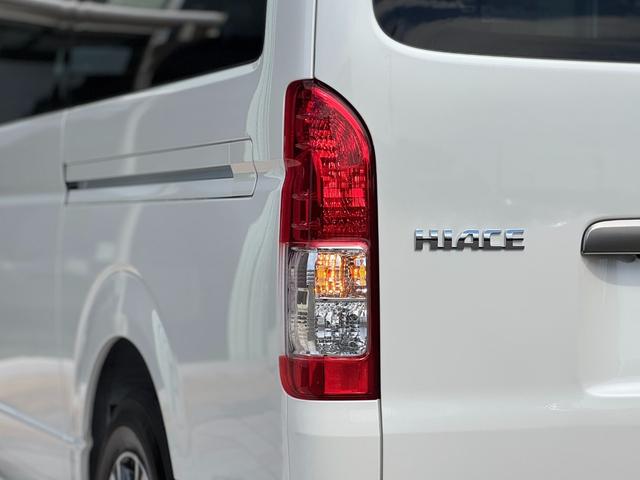ハイエースバン ロングスーパーGL ダークプライムS 4WD パノラミックビューモニター デジタルミラー オプション15インチAW 両側パワースライドドア LEDヘッドライト 黒ハーフレザーシート トヨタセーフティーセンス AC100V スマートキー(37枚目)