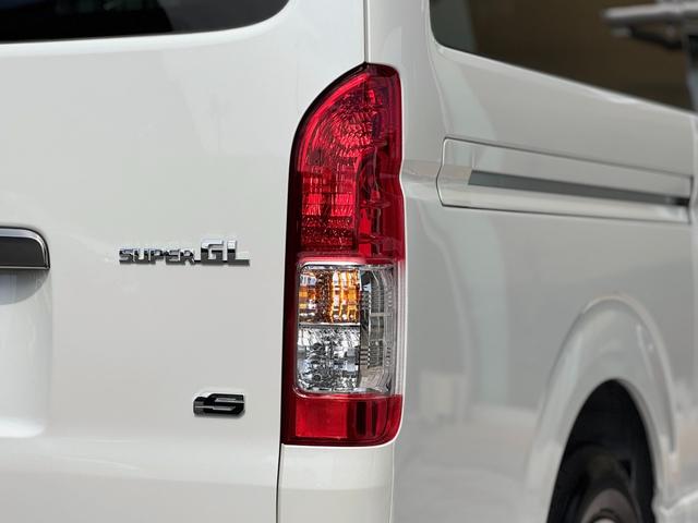 ハイエースバン ロングスーパーGL ダークプライムS 4WD パノラミックビューモニター デジタルミラー オプション15インチAW 両側パワースライドドア LEDヘッドライト 黒ハーフレザーシート トヨタセーフティーセンス AC100V スマートキー(41枚目)