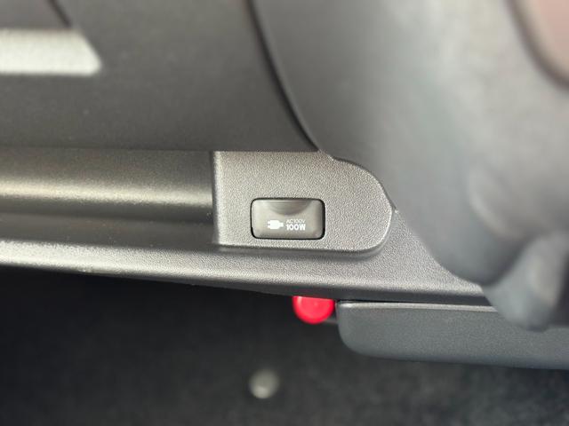 ハイエースバン ロングスーパーGL ダークプライムS 4WD パノラミックビューモニター デジタルミラー オプション15インチAW 両側パワースライドドア LEDヘッドライト 黒ハーフレザーシート トヨタセーフティーセンス AC100V スマートキー(67枚目)