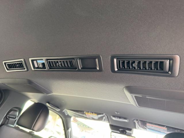 ハイエースバン ロングスーパーGL ダークプライムS 4WD パノラミックビューモニター デジタルミラー オプション15インチAW 両側パワースライドドア LEDヘッドライト 黒ハーフレザーシート トヨタセーフティーセンス AC100V スマートキー(68枚目)