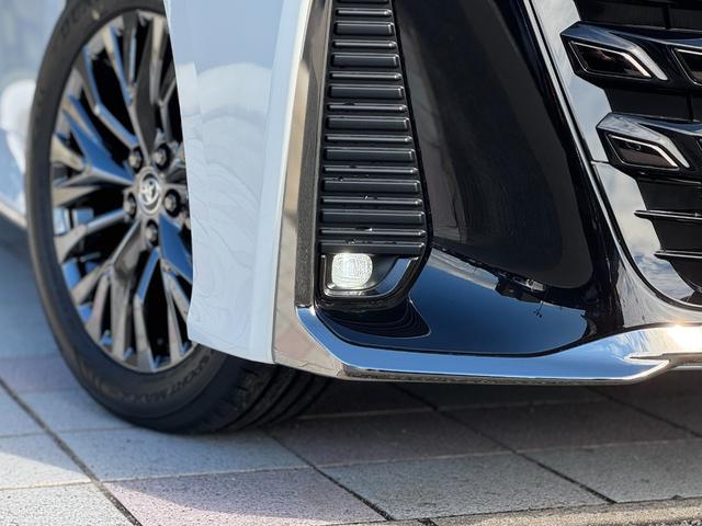 ヴェルファイア Ｚ　プレミア　１３．２型有機ＥＬ後席モニター　ユニバーサルステップ　寒冷地仕様　ブラウンレザーシート　デジタルインナーミラー　ドライブレコーダー　左右独立ムーンルーフ　トヨタチームメイトアドバンストパーク　ＥＴＣ（24枚目）