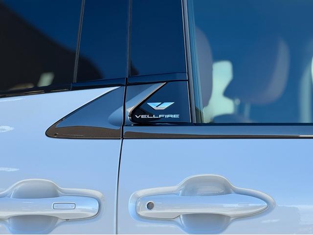 ヴェルファイア Ｚ　プレミア　１３．２型有機ＥＬ後席モニター　ユニバーサルステップ　寒冷地仕様　ブラウンレザーシート　デジタルインナーミラー　ドライブレコーダー　左右独立ムーンルーフ　トヨタチームメイトアドバンストパーク　ＥＴＣ（29枚目）