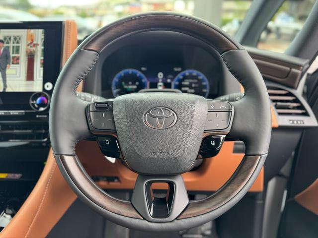 ヴェルファイア Ｚ　プレミア　１３．２型有機ＥＬ後席モニター　ユニバーサルステップ　寒冷地仕様　ブラウンレザーシート　デジタルインナーミラー　ドライブレコーダー　左右独立ムーンルーフ　トヨタチームメイトアドバンストパーク　ＥＴＣ（66枚目）