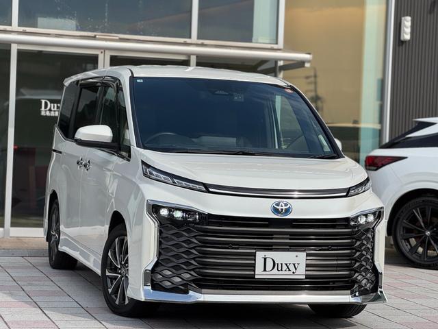 ヴォクシー ハイブリッドＳ－Ｚ　１３．２型有機ＥＬ後席モニター　快適利便パッケージＨｉｇｈ　ユニバーサルステップ　ドライビングサポートパッケージ　トヨタチームメイトドライビングサポートパッケージ　１０．１インチディスプレイオーディオ（5枚目）