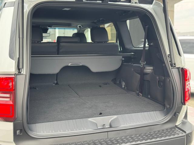 ランドクルーザー250 VX 丸目LEDヘッドライト モデリスタフェンダー シグネチャーイルミ ムーンルーフ デジタルインナーミラー パノラミックビューモニター ブラインドスポットモニター 12.1インチディスプレイオーディオ(38枚目)