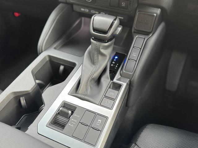 ランドクルーザー250 VX 丸目LEDヘッドライト モデリスタフェンダー シグネチャーイルミ ムーンルーフ デジタルインナーミラー パノラミックビューモニター ブラインドスポットモニター 12.1インチディスプレイオーディオ(65枚目)