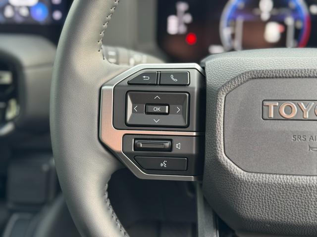 ランドクルーザー250 VX 丸目LEDヘッドライト モデリスタフェンダー シグネチャーイルミ ムーンルーフ デジタルインナーミラー パノラミックビューモニター ブラインドスポットモニター 12.1インチディスプレイオーディオ(69枚目)