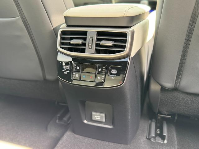 RX RX350 Fスポーツ パノラマルーフ 輻射ヒーター オレンジキャリパー デジタルインナーミラー 寒冷地仕様 ホワイトレザーシート 14インチディスプレイオーディオ パノラミックビューモニター ブラインドスポットモニター(76枚目)