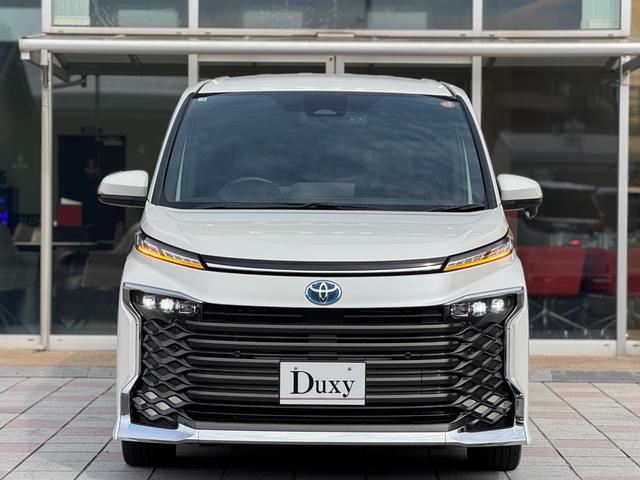 ヴォクシー 13.2型有機EL後席モニター 快適利便パッケージHigh ユニバーサルステップ ドライビングサポートパッケージ トヨタチームメイトドライビングサポートパッケージ 10.1インチディスプレイオーディオ(10枚目)