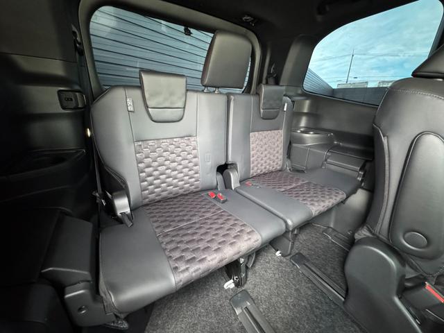 ヴォクシー 13.2型有機EL後席モニター 快適利便パッケージHigh ユニバーサルステップ ドライビングサポートパッケージ トヨタチームメイトドライビングサポートパッケージ 10.1インチディスプレイオーディオ(45枚目)