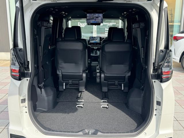 ヴォクシー 13.2型有機EL後席モニター 快適利便パッケージHigh ユニバーサルステップ ドライビングサポートパッケージ トヨタチームメイトドライビングサポートパッケージ 10.1インチディスプレイオーディオ(79枚目)