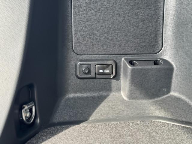 ヴォクシー 13.2型有機EL後席モニター 快適利便パッケージHigh ユニバーサルステップ ドライビングサポートパッケージ トヨタチームメイトドライビングサポートパッケージ 10.1インチディスプレイオーディオ(80枚目)