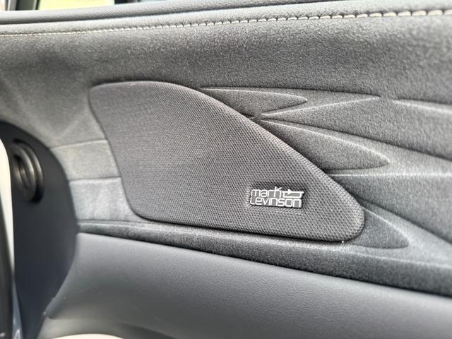 RX RX500h Fスポーツパフォーマンス マークレビンソンプレミアムサウンド パノラマルーフ ルーフレール デジタルインナーミラー 輻射ヒーター 置くだけ充電 ホワイトレザーシート ヘッドアップディスプレイ パノラミックビューモニター ETC(9枚目)