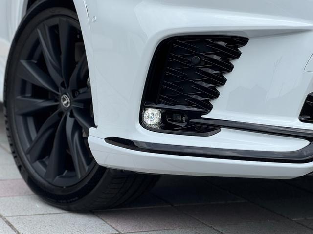 RX RX500h Fスポーツパフォーマンス マークレビンソンプレミアムサウンド パノラマルーフ ルーフレール デジタルインナーミラー 輻射ヒーター 置くだけ充電 ホワイトレザーシート ヘッドアップディスプレイ パノラミックビューモニター ETC(25枚目)