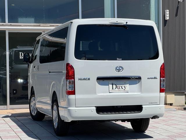 ハイエースバン パノラミックビューモニター デジタルインナーミラー 両側パワースライドドア LEDヘッドランプ スマートキー 黒ハーフレザーシート AC100V トヨタセーフティーセンス プリクラッシュセーフティ(7枚目)