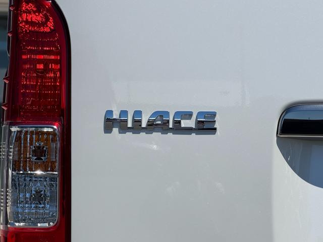 ハイエースバン パノラミックビューモニター デジタルインナーミラー 両側パワースライドドア LEDヘッドランプ スマートキー 黒ハーフレザーシート AC100V トヨタセーフティーセンス プリクラッシュセーフティ(38枚目)